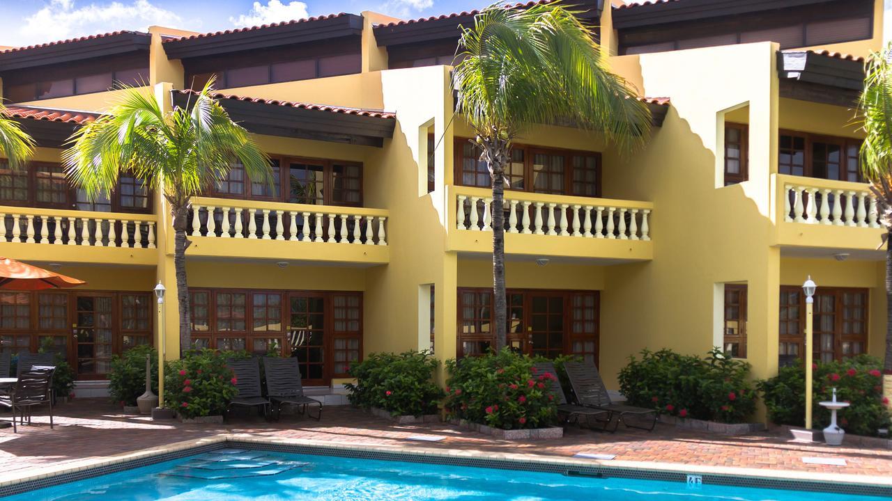 La Quinta Beach Resort Palm Beach Exterior photo